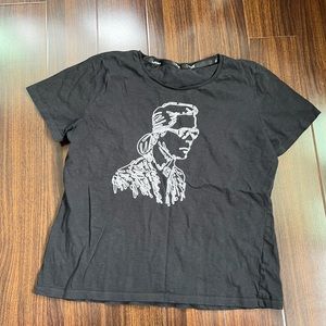 Karl Lagerfeld size medium tshirt